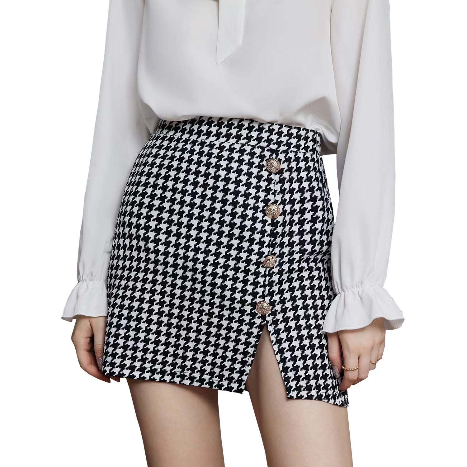 Krótka spódnica z zapięciem na guziki i wysokim stanem