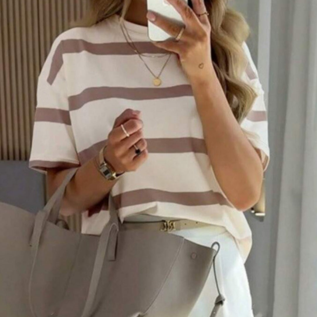 Koszulka z krótkim rękawem w paski i okrągłym dekoltem